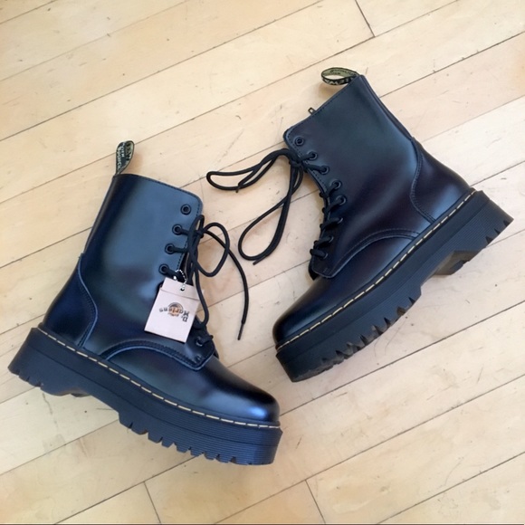 dr martens jadon platform